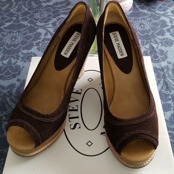 NEW Steve Madden - Picture 2 of 6